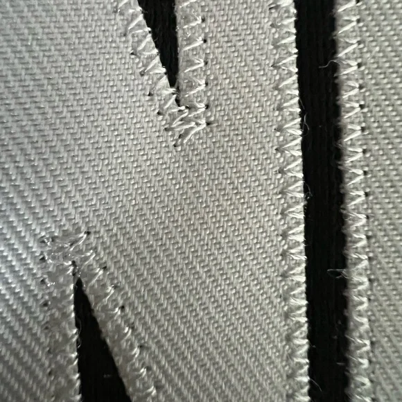 Ladd Mcconkey Jersey NEW Mens Large Black Georgia Bulldogs Chargers Ships USA - Picture 7 of 7